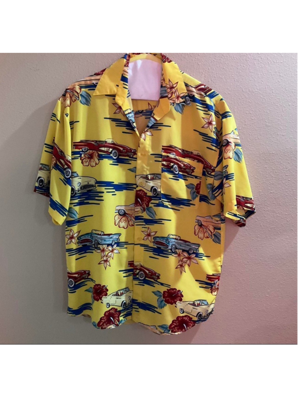 Montello Club Hawaiian Shirt Retro Cars Print Medium